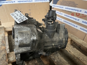 VW Passat 1,8 Benzin Getriebe CGX 07044140488