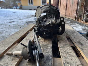 BMW 316i E30 Getrag 240.0.0370.90 Getriebe