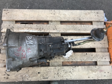 BMW 320TD E46 ZF 1053401127 Getriebe Teileträger