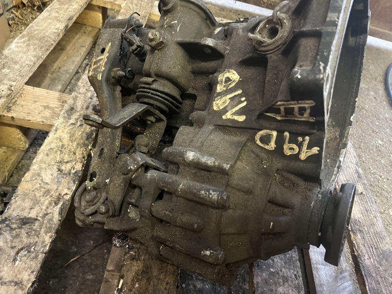 VW Golf 3 1,9D Getriebe 4T11082