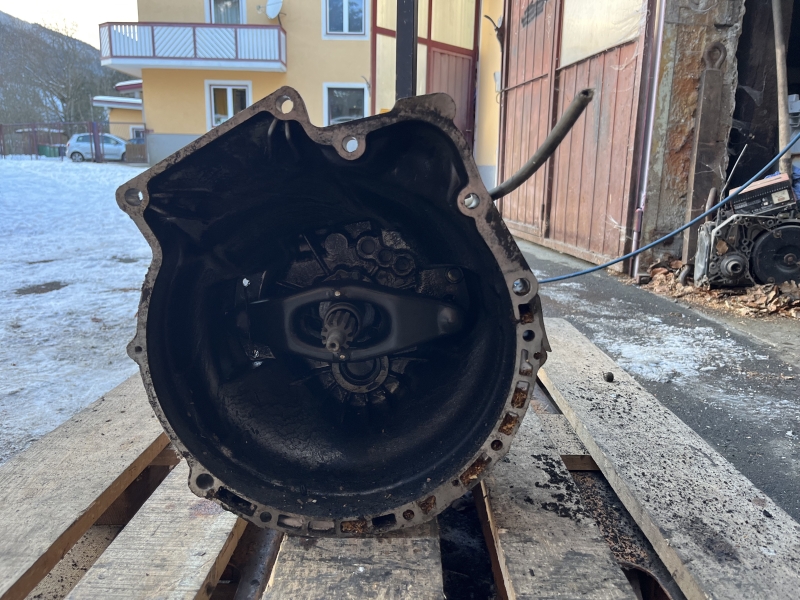 BMW 320i E30 Getrag 240.0.0130.9 Getriebe