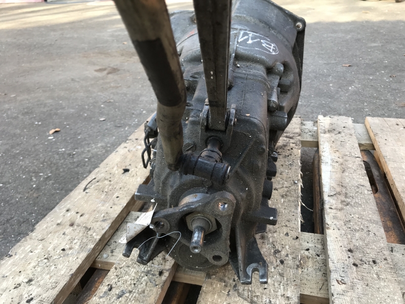 BMW 320TD E46 ZF 1053401127 Getriebe Teileträger