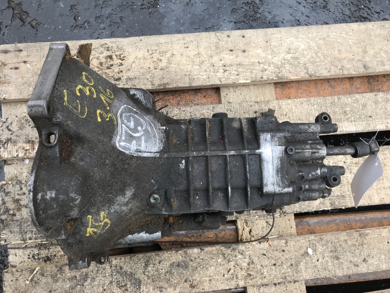 BMW 316i E30 Getrag 068498 AV Getriebe